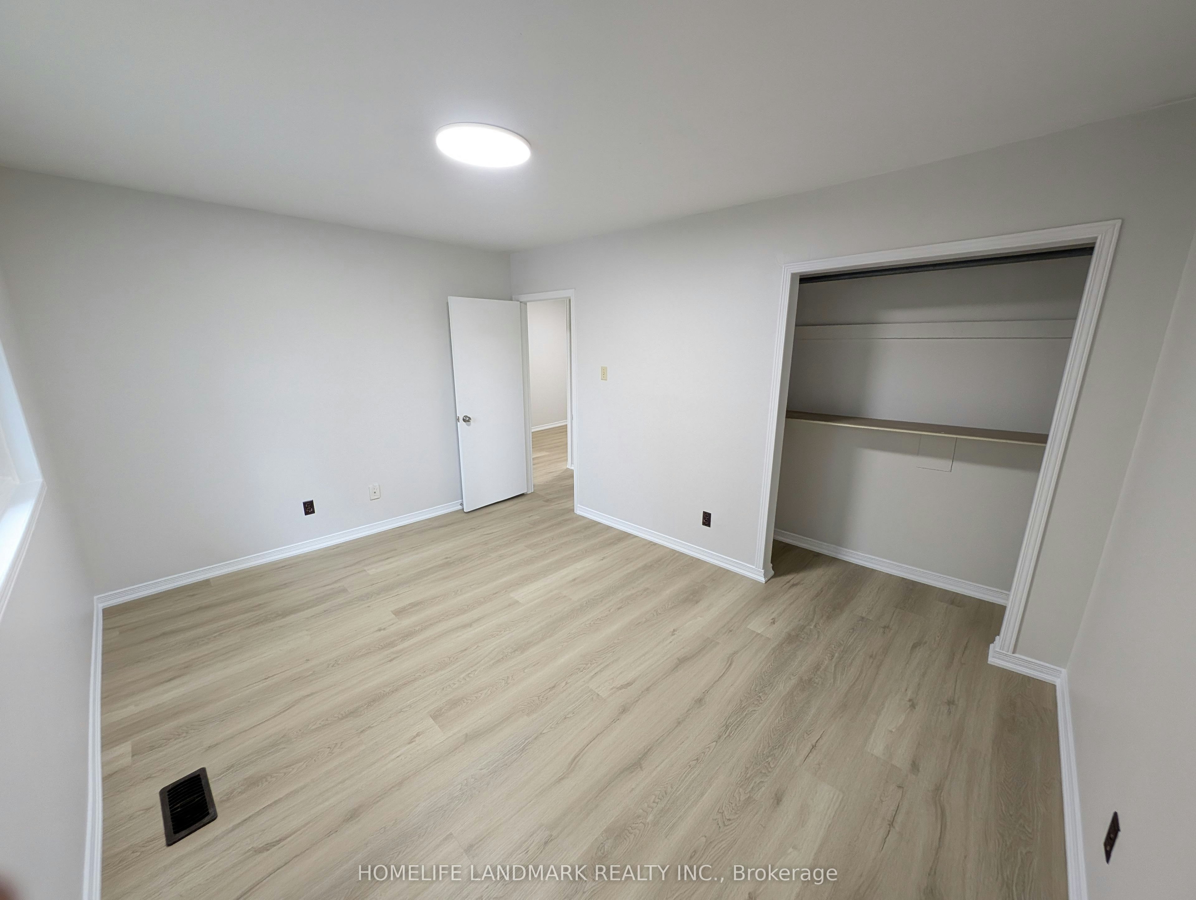 22 Threadneedle Crescent, Toronto, ON, M2H 1Z4 - 19