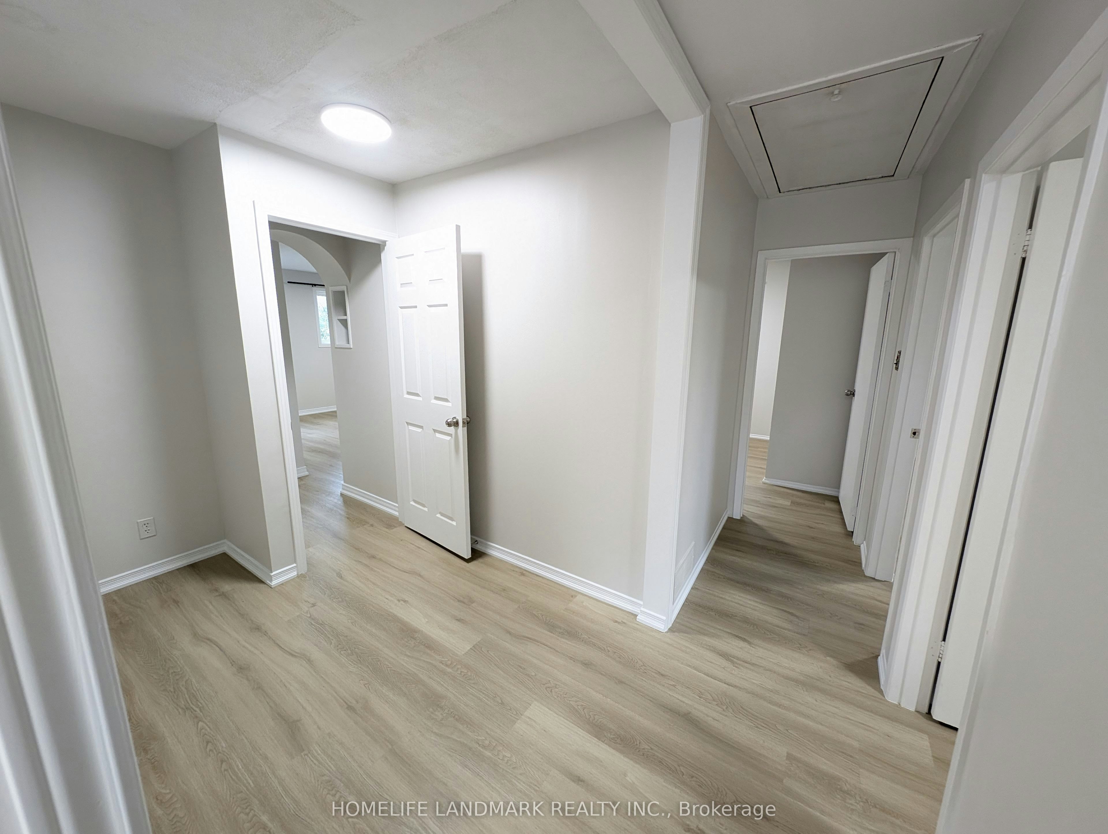22 Threadneedle Crescent, Toronto, ON, M2H 1Z4 - 10