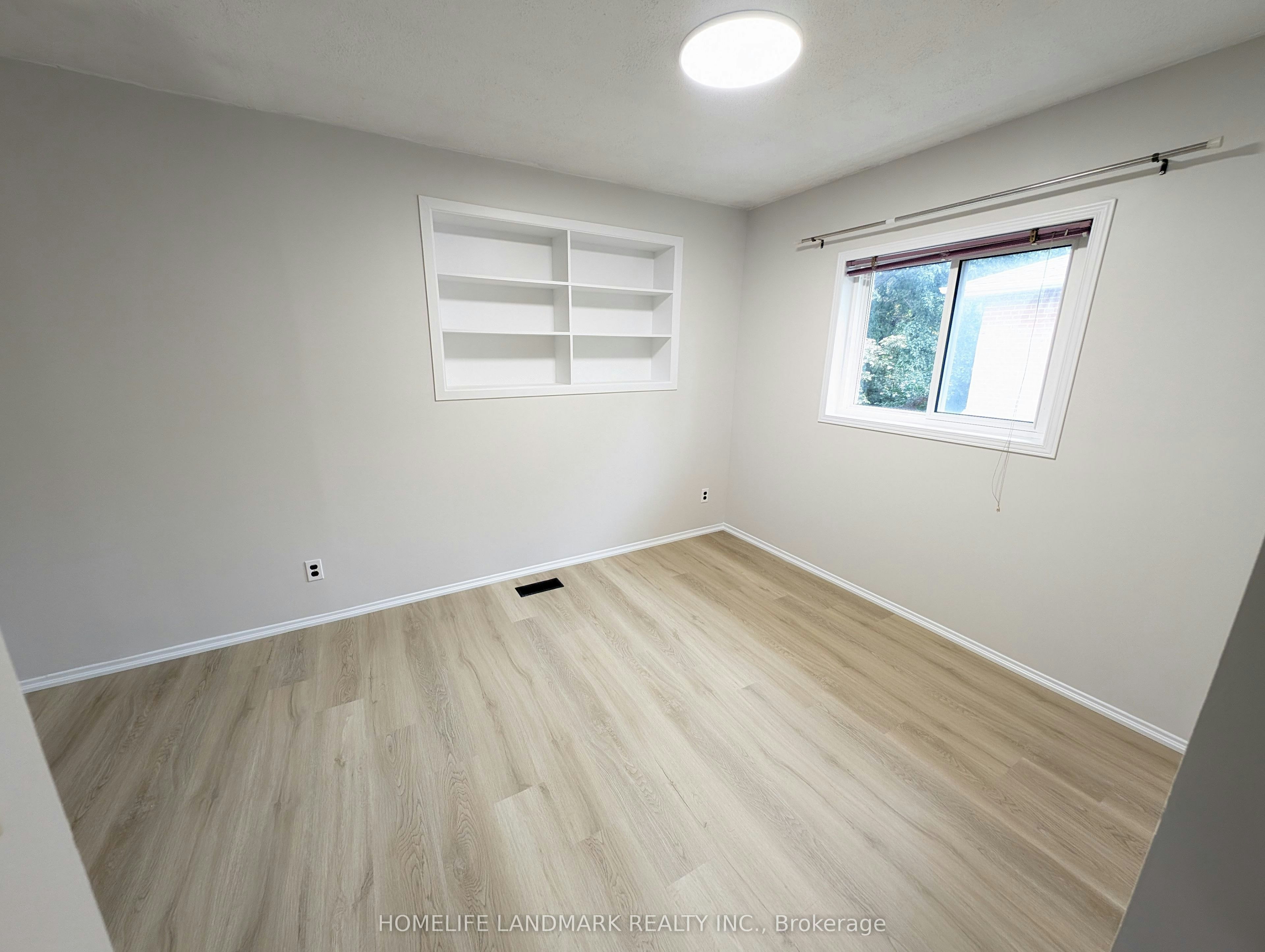 22 Threadneedle Crescent, Toronto, ON, M2H 1Z4 - 20