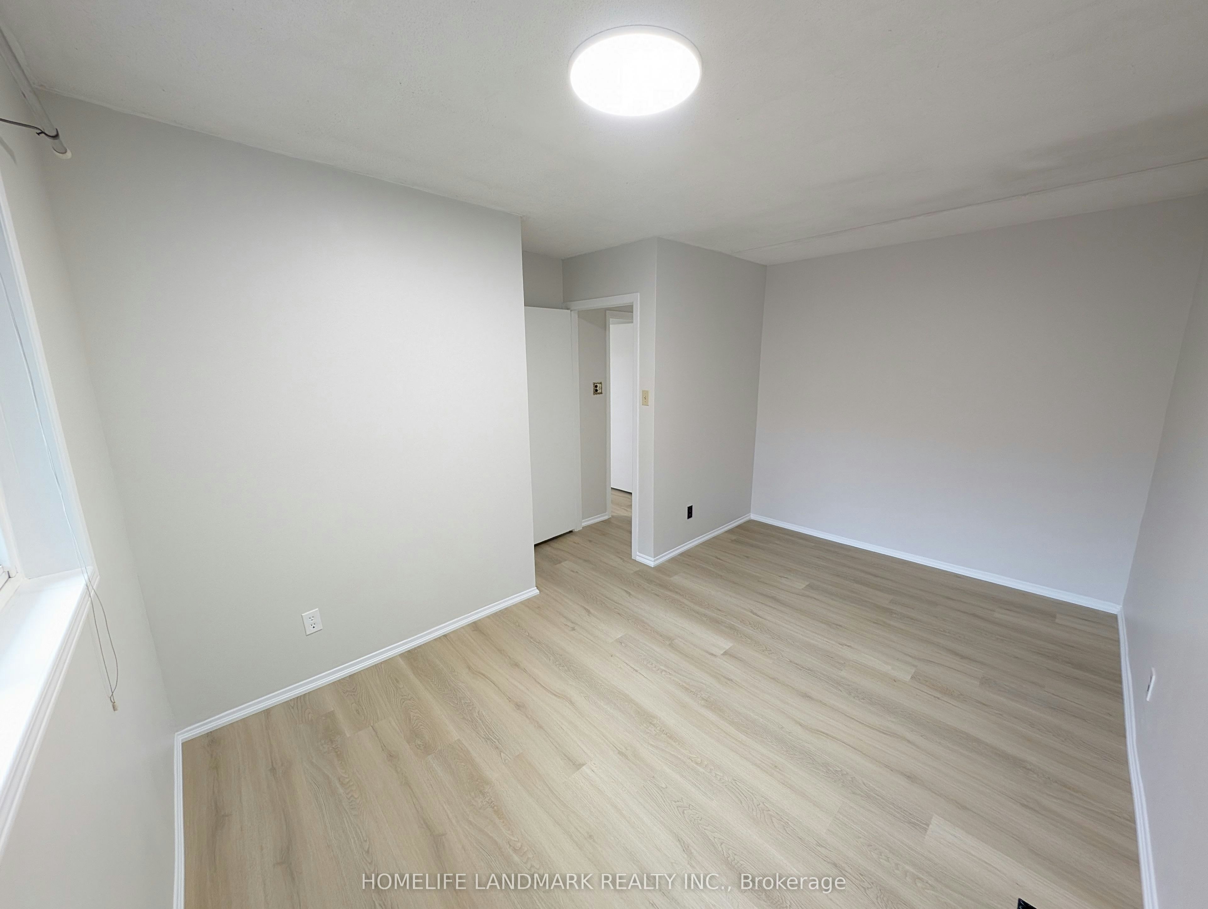 22 Threadneedle Crescent, Toronto, ON, M2H 1Z4 - 21