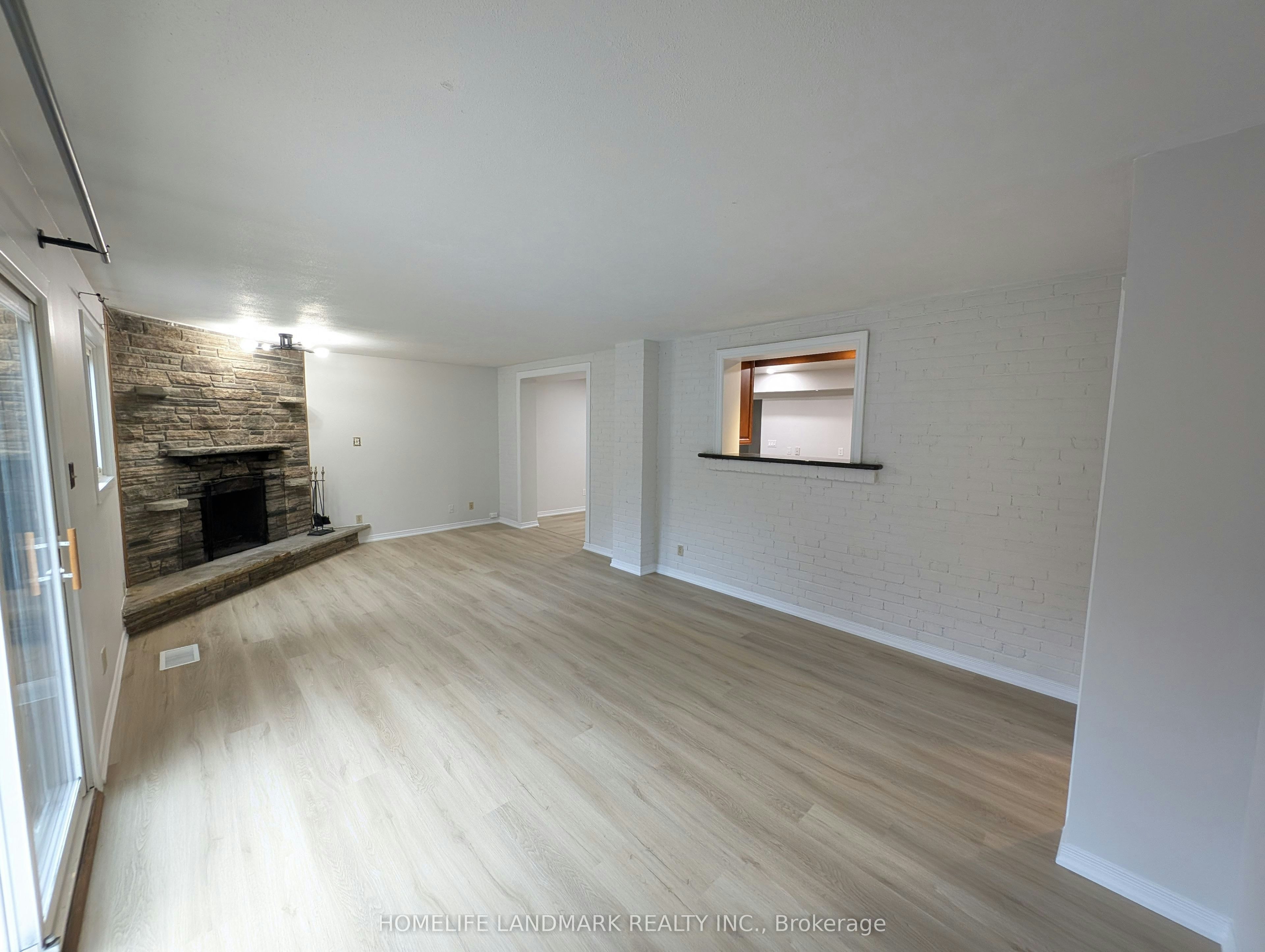 22 Threadneedle Crescent, Toronto, ON, M2H 1Z4 - 8