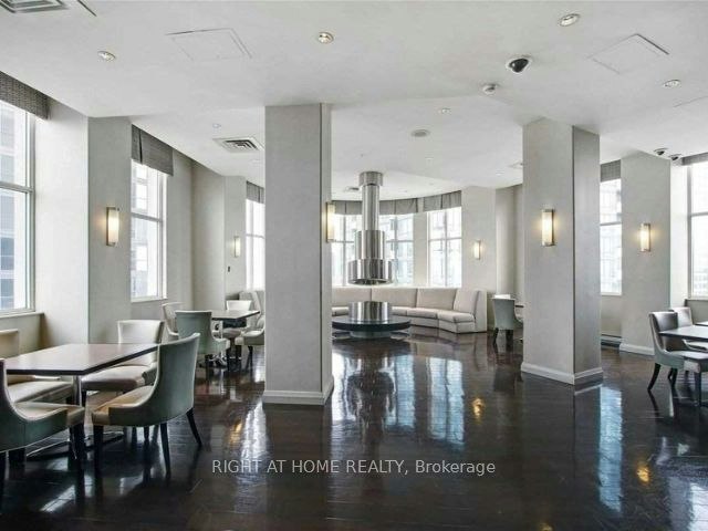 2522-25 The Esplanade N/A, Toronto, ON, M5E 1W5 - 14