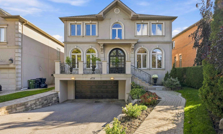 571 Old Orchard Grove
