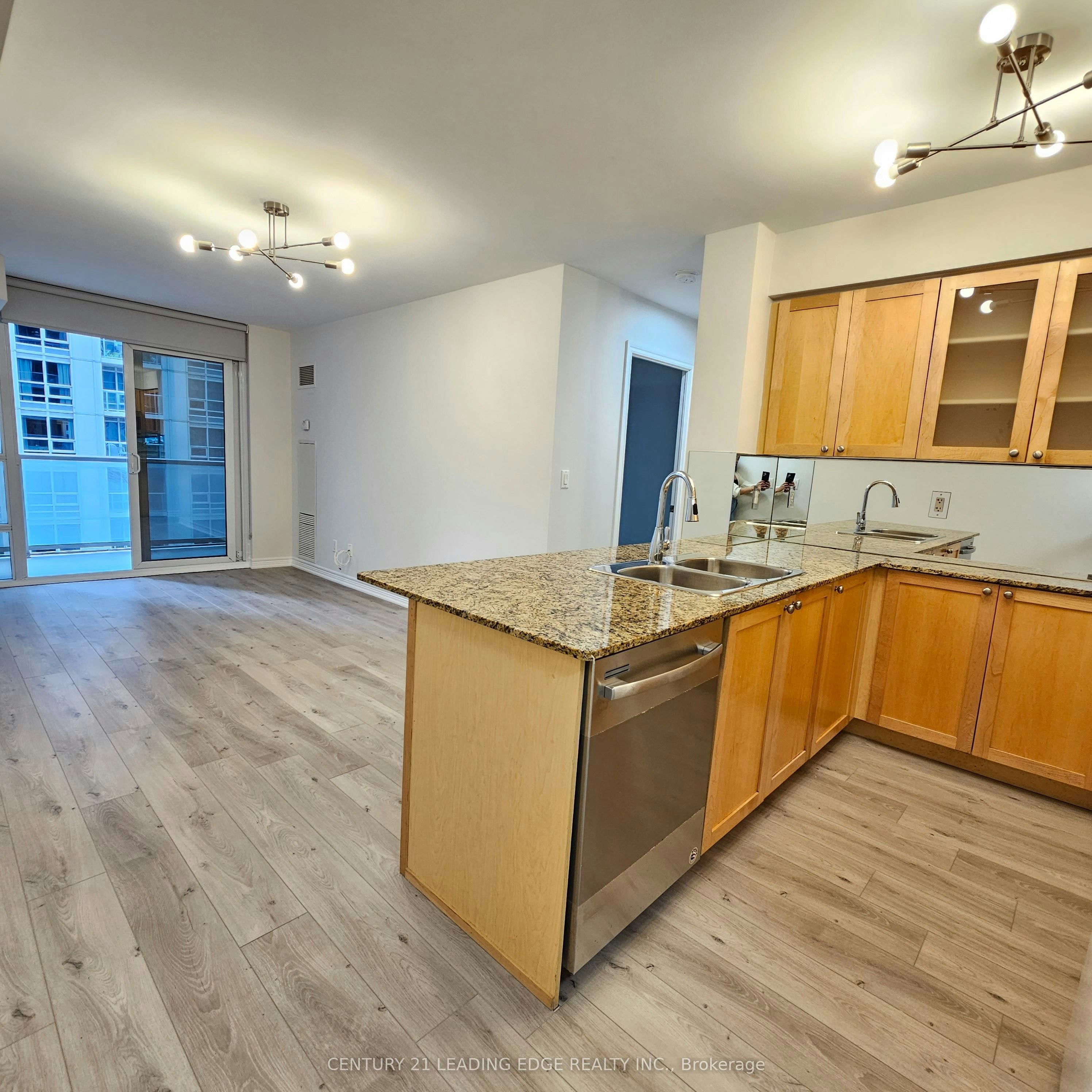 714-761 Bay Street, Toronto, ON, M5G 2R2 - 6