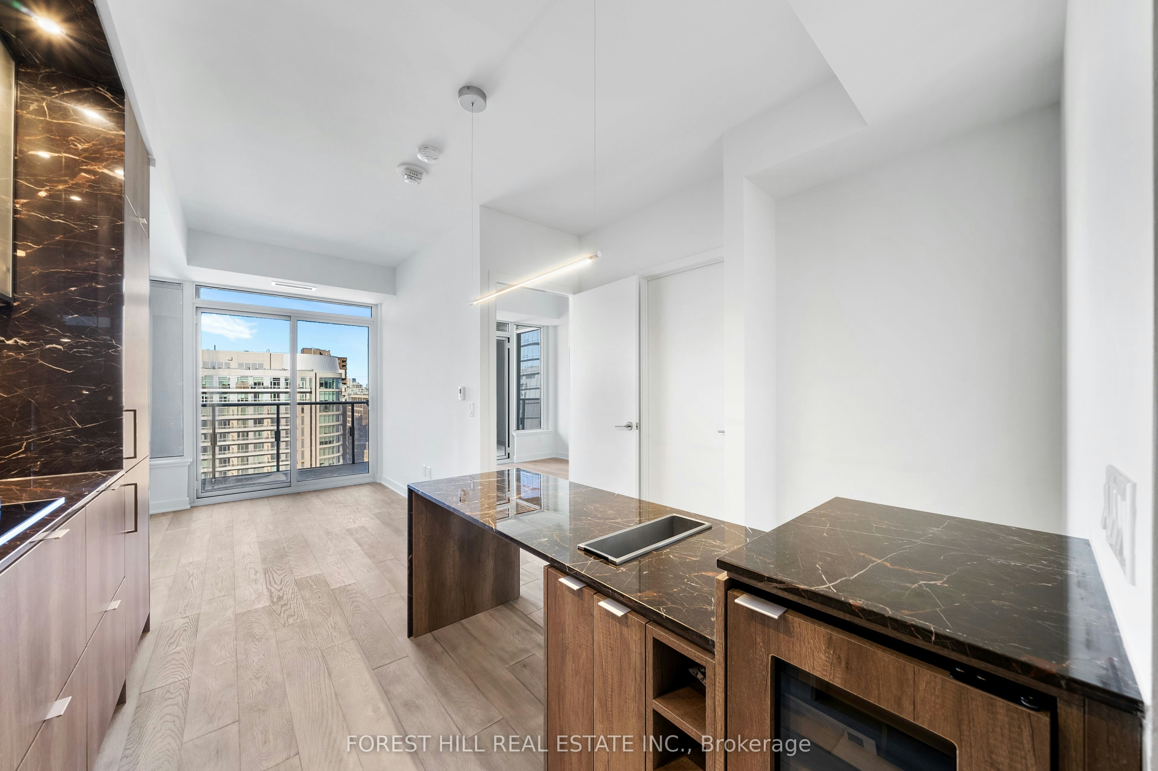 1104-11 Yorkville Avenue, Toronto, ON, M4W 1L2 - 8