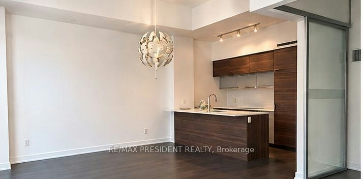 209-88 Scott Street, Toronto, ON, M5E 0A9 - 2