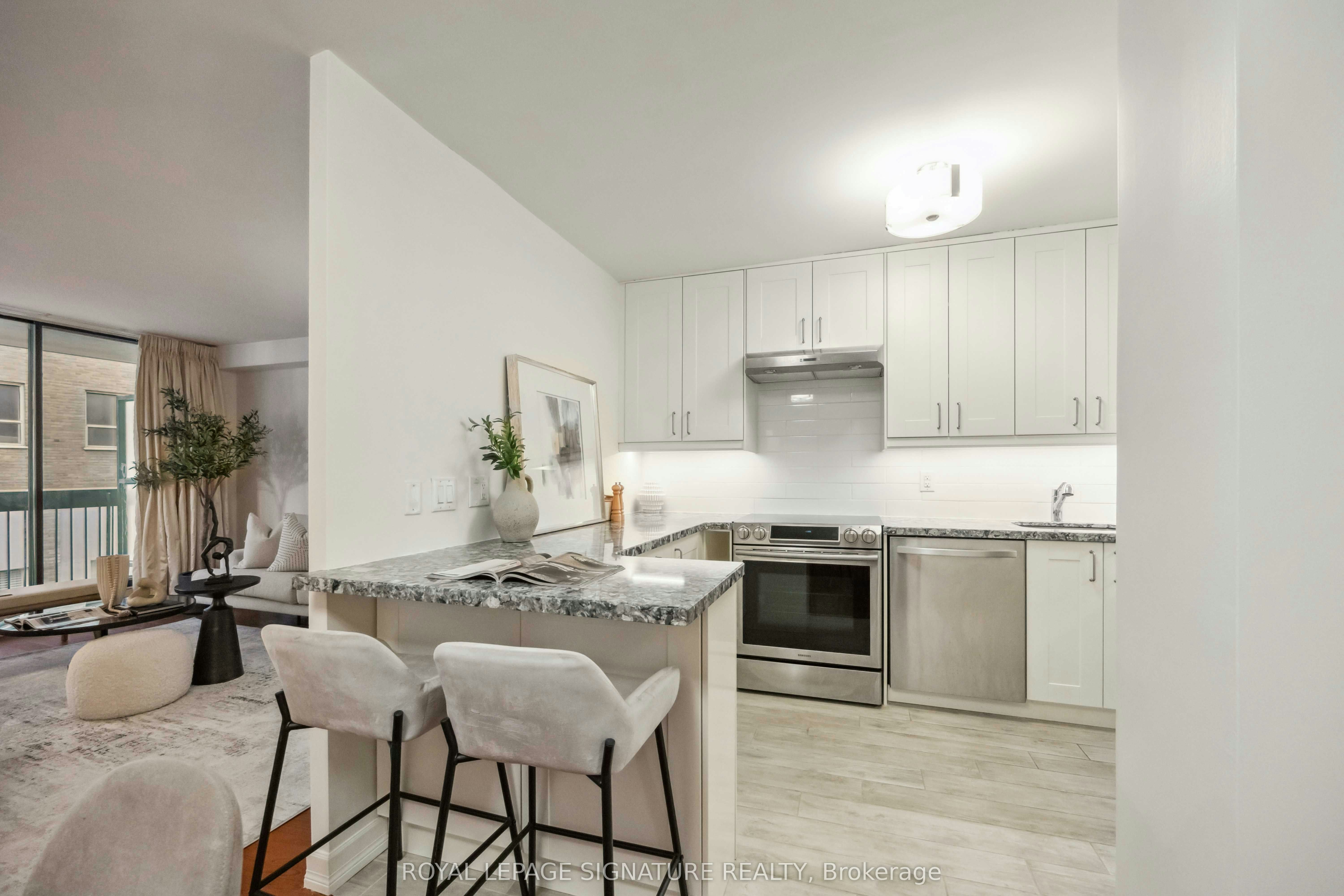 201-212 St. George Street, Toronto, ON, M5R 2N5
