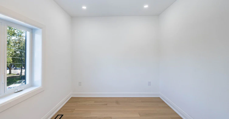 6 Greyton Crescent, Toronto, ON, M6E 2G2 - 27