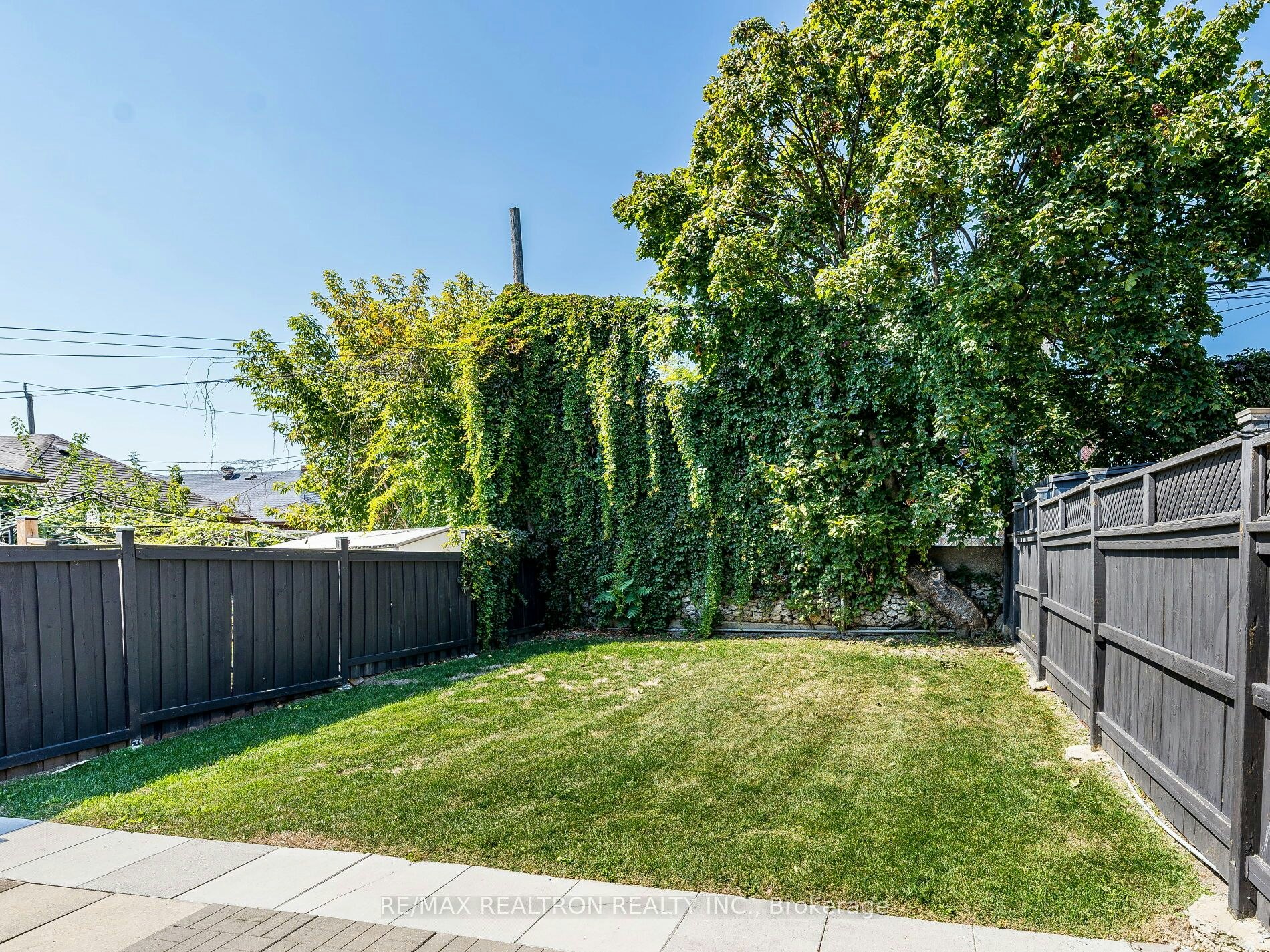 6 Greyton Crescent, Toronto, ON, M6E 2G2 - 41