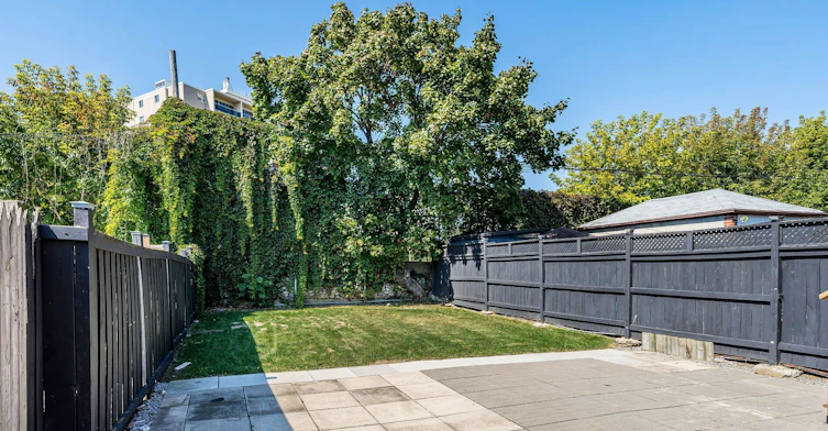 6 Greyton Crescent, Toronto, ON, M6E 2G2 - 40