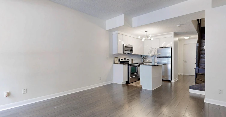 103-15 Bruyeres Mews, Toronto, ON, M5V 0A7 - 10