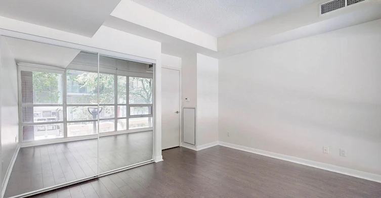 103-15 Bruyeres Mews, Toronto, ON, M5V 0A7 - 30