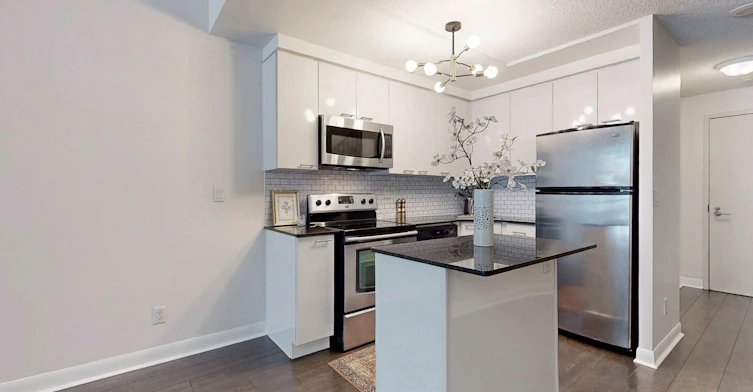 103-15 Bruyeres Mews, Toronto, ON, M5V 0A7 - 16