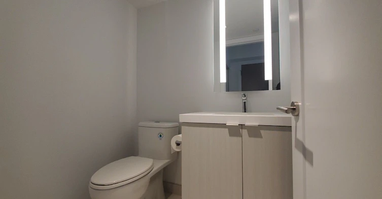 2424-585 Bloor Street E, Toronto, ON, M4W 0B3 - 12