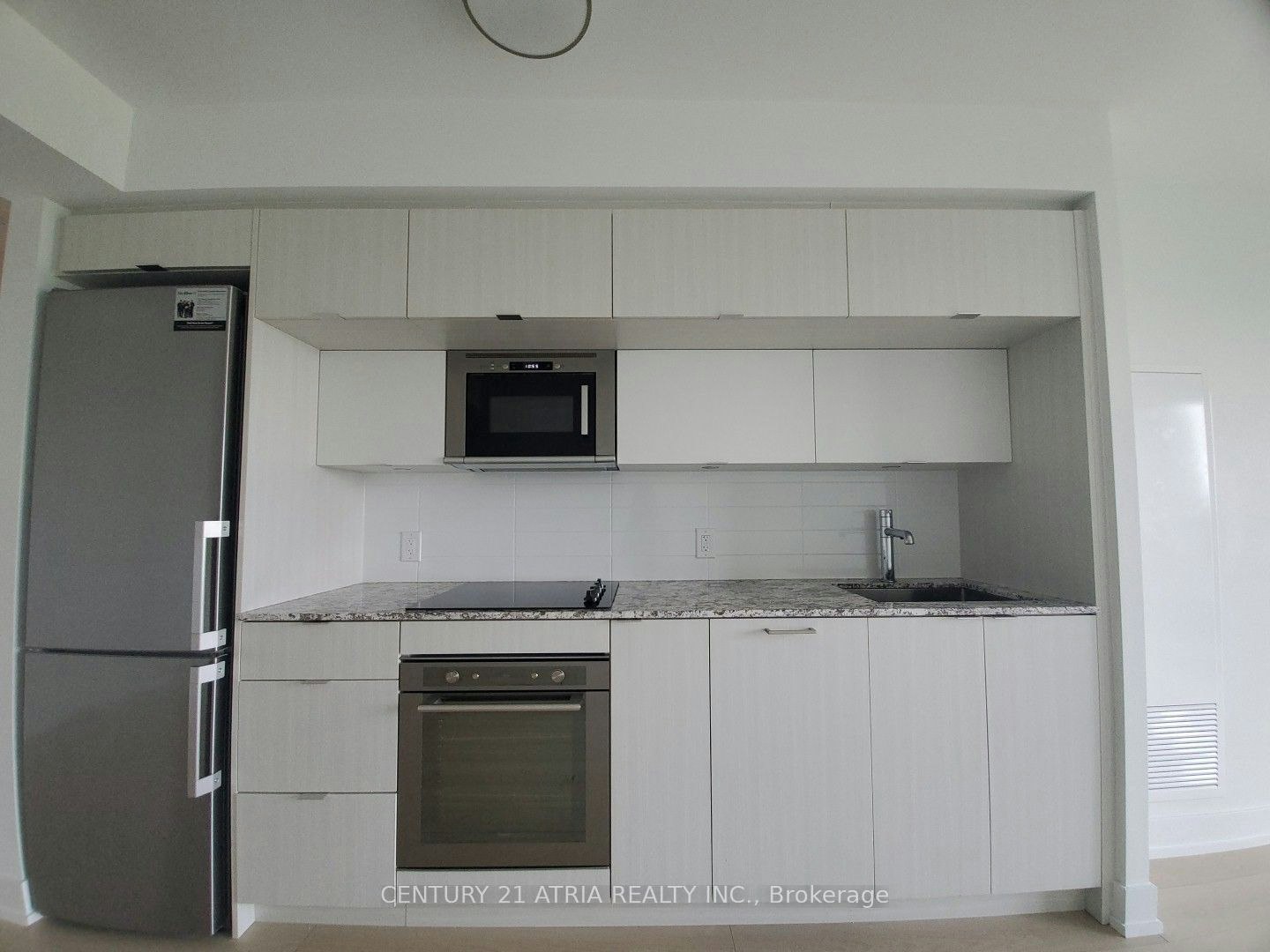 2424-585 Bloor Street E, Toronto, ON, M4W 0B3 - 2