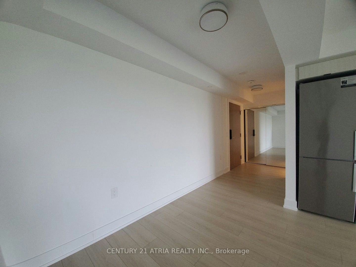 2424-585 Bloor Street E, Toronto, ON, M4W 0B3 - 4