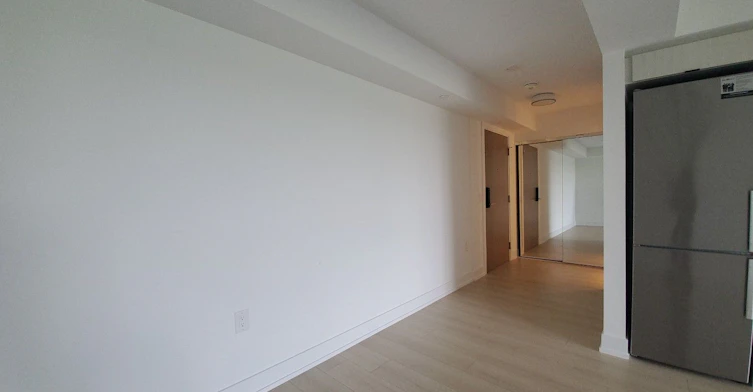 2424-585 Bloor Street E, Toronto, ON, M4W 0B3 - 4