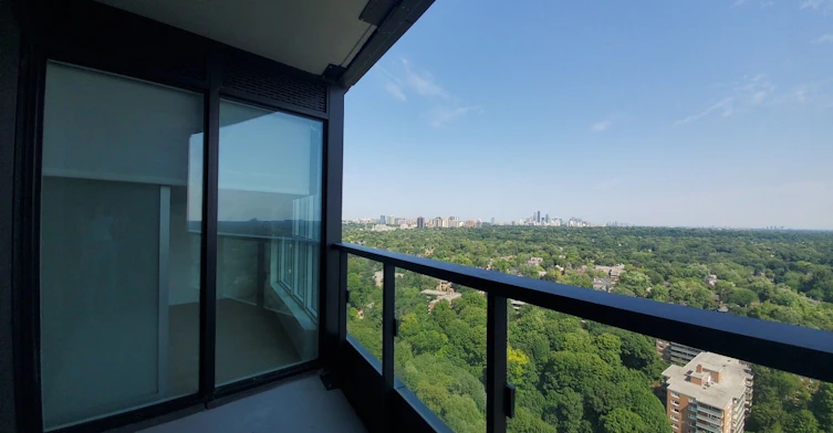 2424-585 Bloor Street E, Toronto, ON, M4W 0B3