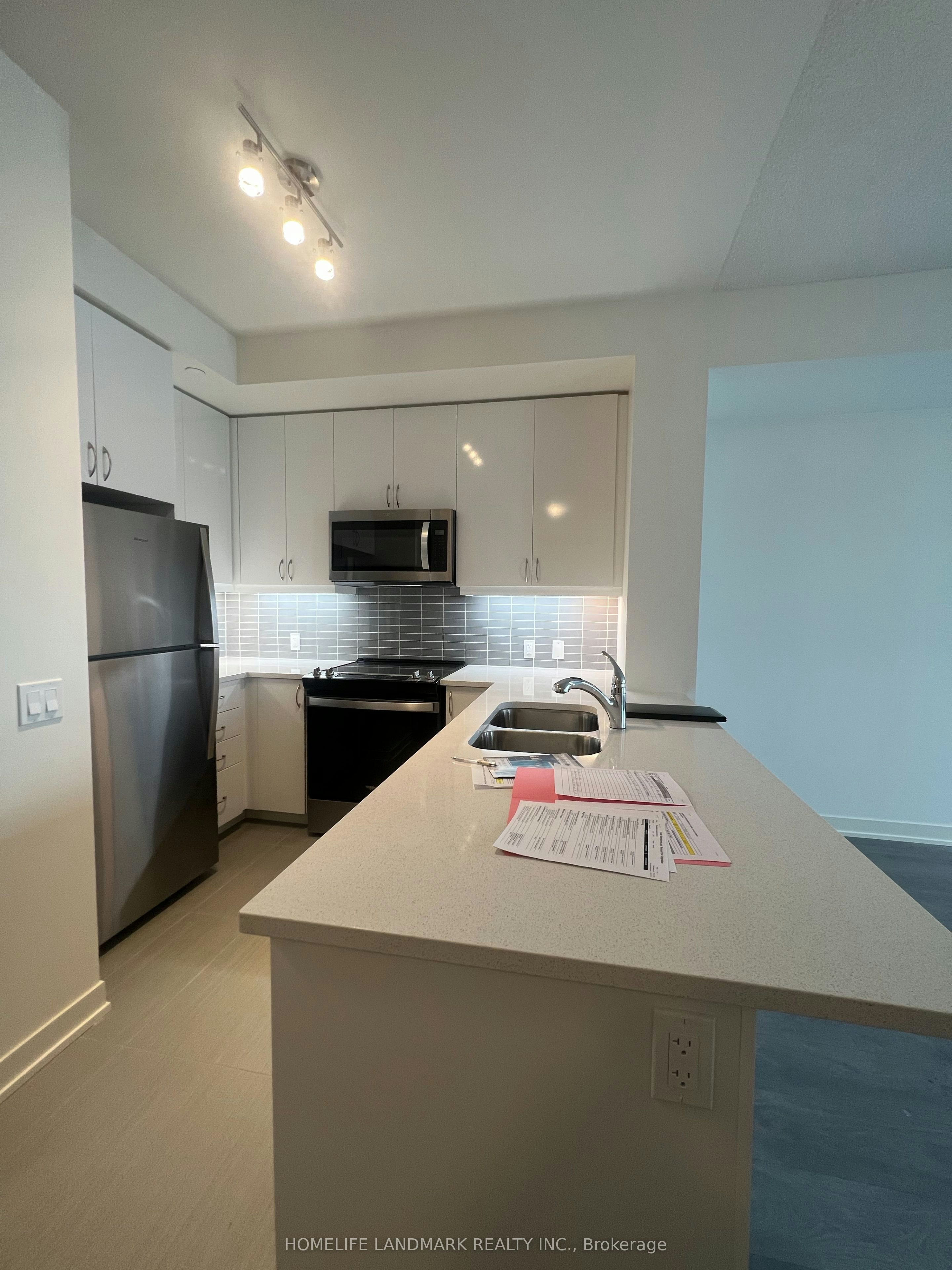 2910-4955 Yonge Street, Toronto, ON, M2N 0L8 - 5