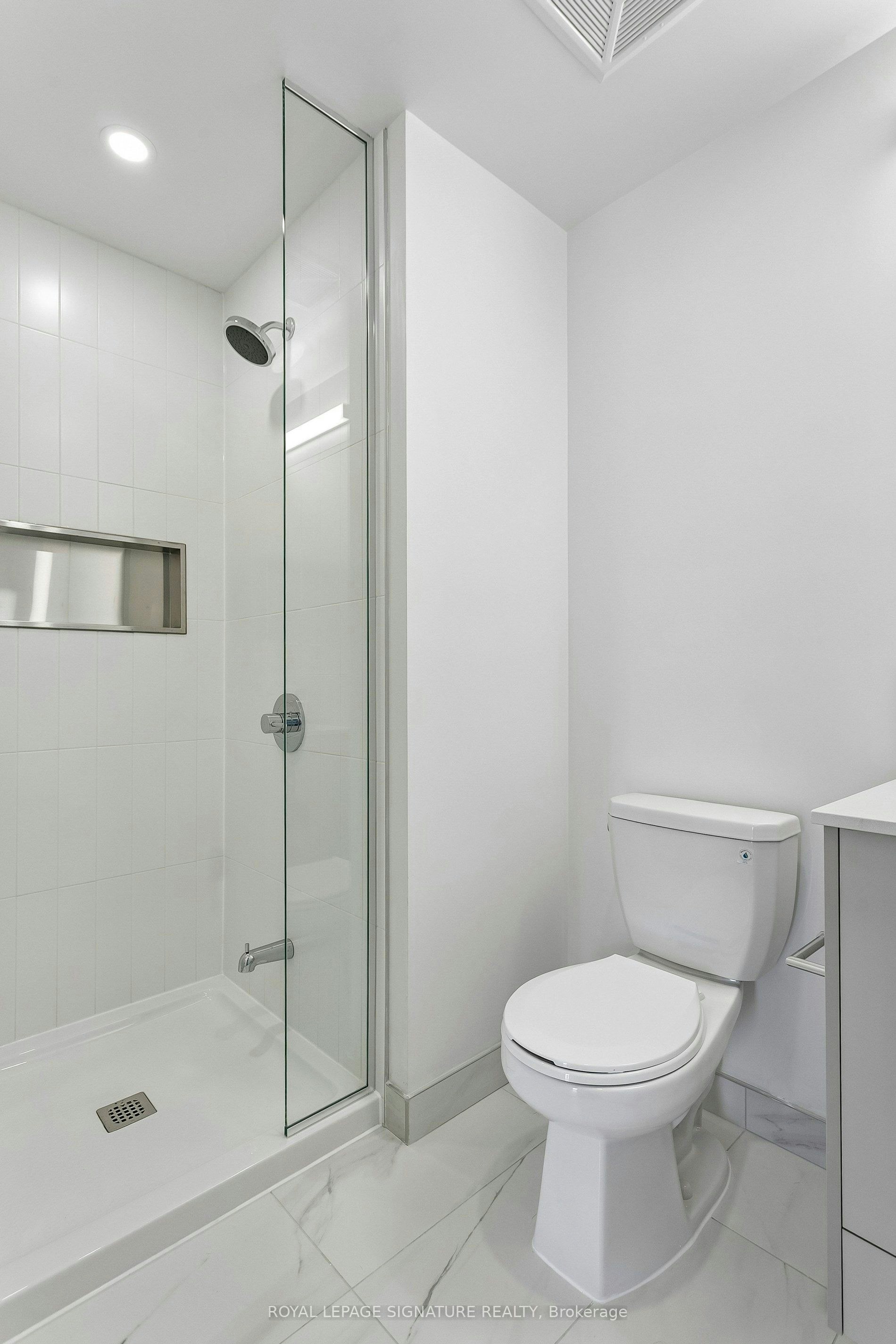 723-30 Dreamers Way, Toronto, ON, M5A 0Z1 - 29