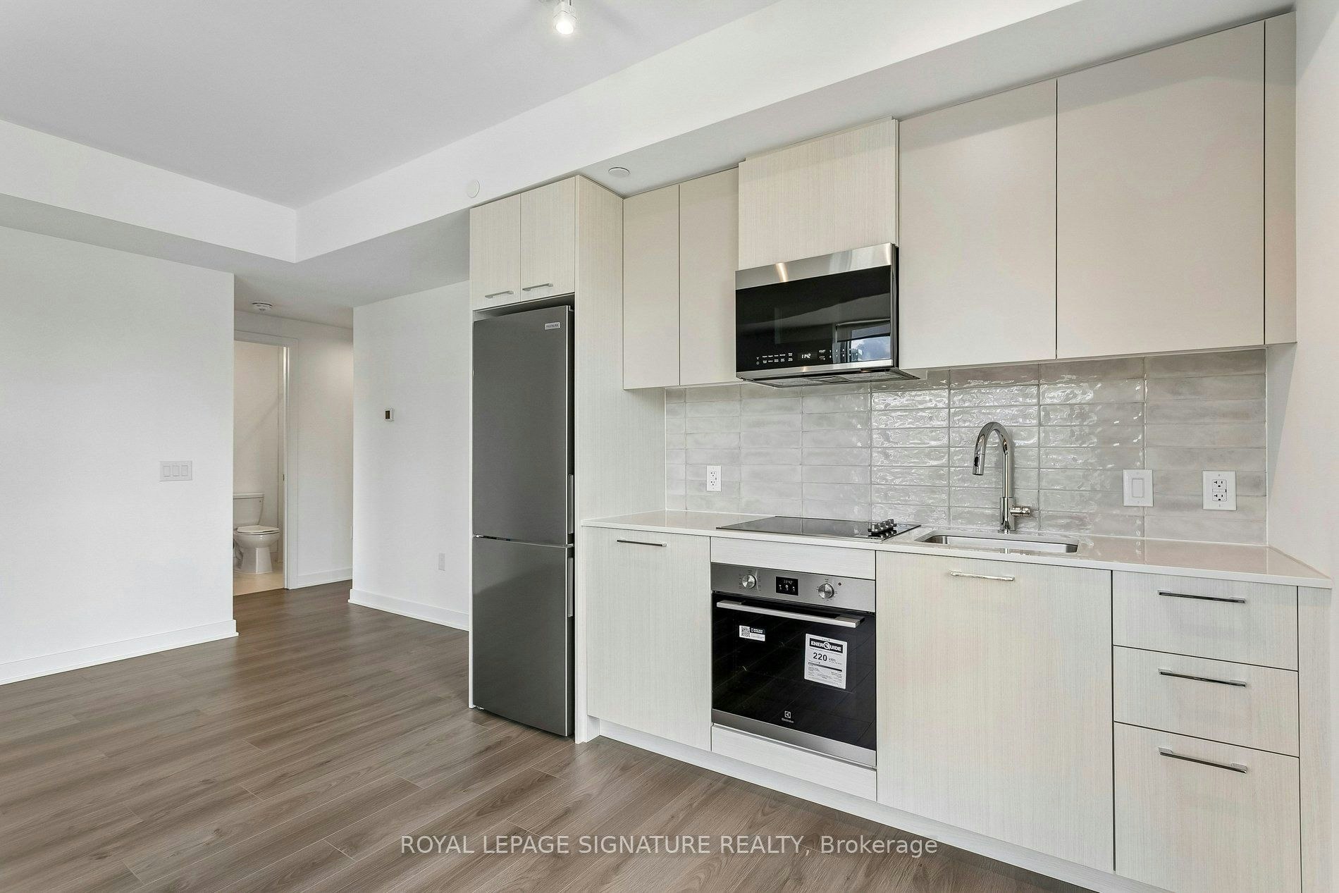 723-30 Dreamers Way, Toronto, ON, M5A 0Z1 - 5