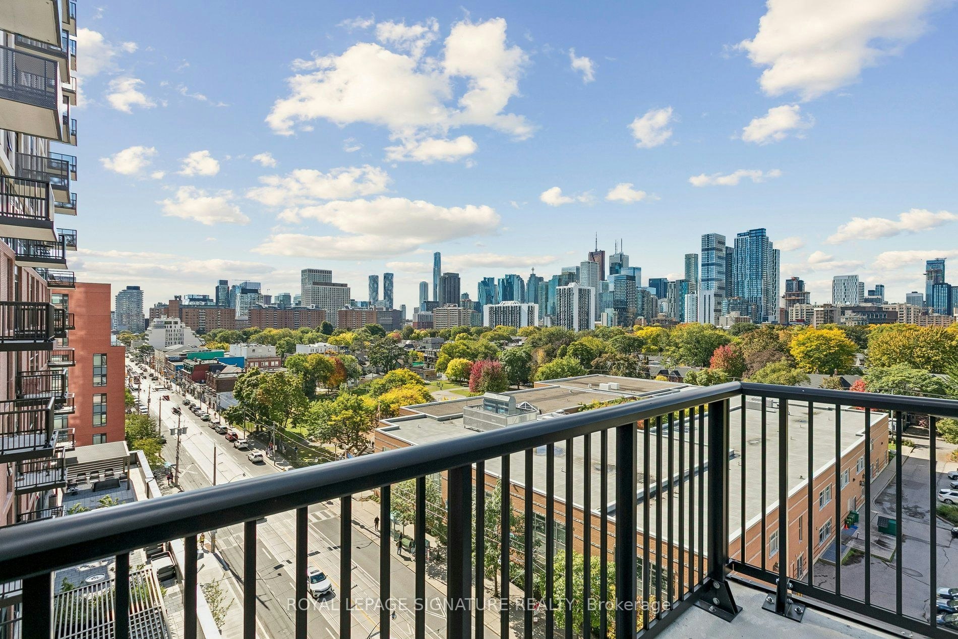 723-30 Dreamers Way, Toronto, ON, M5A 0Z1 - 32