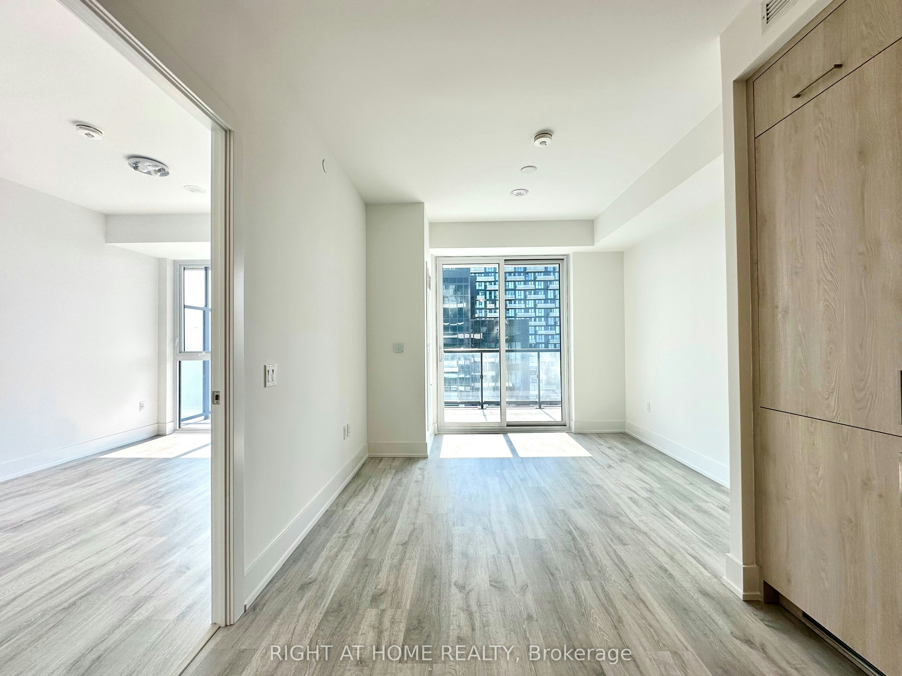 2905-10 Inn ON The Park Drive, Toronto, ON, M3C 0P9 - 5