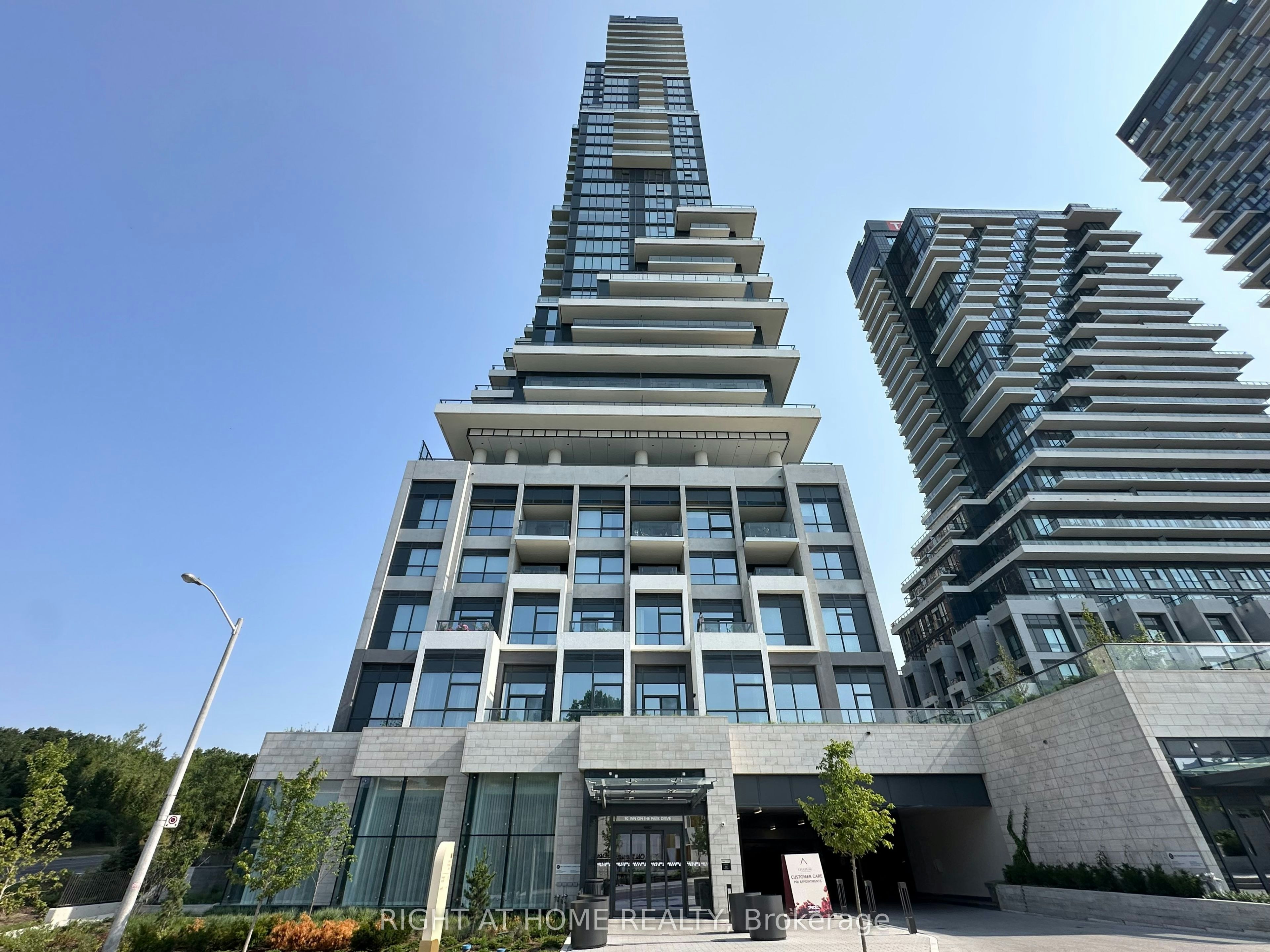 2905-10 Inn ON The Park Drive, Toronto, ON, M3C 0P9 - 2