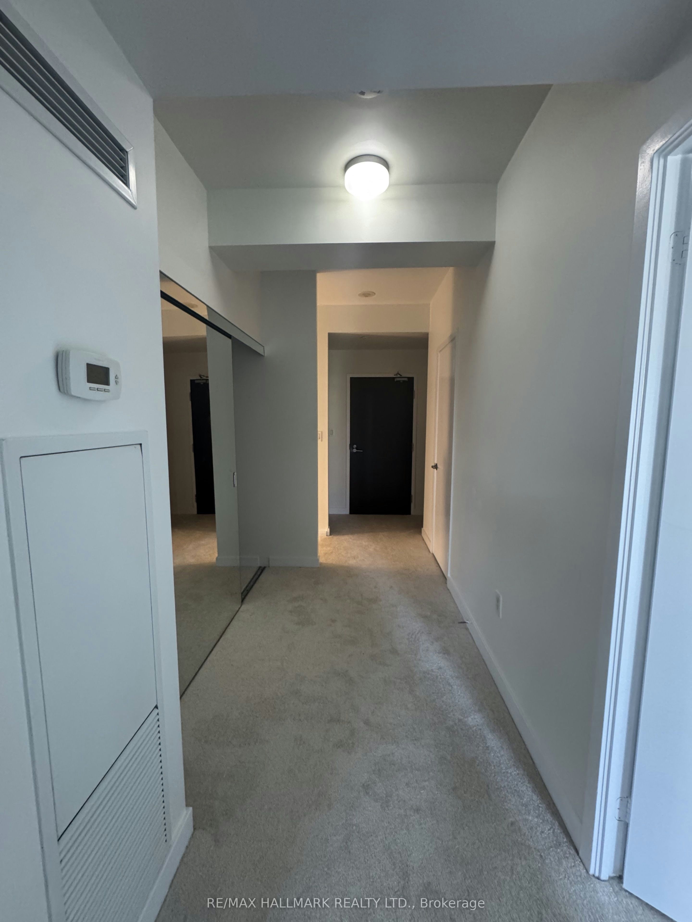 G19-33 Iceboat Terrace, Toronto, ON, M5A 4A5 - 14