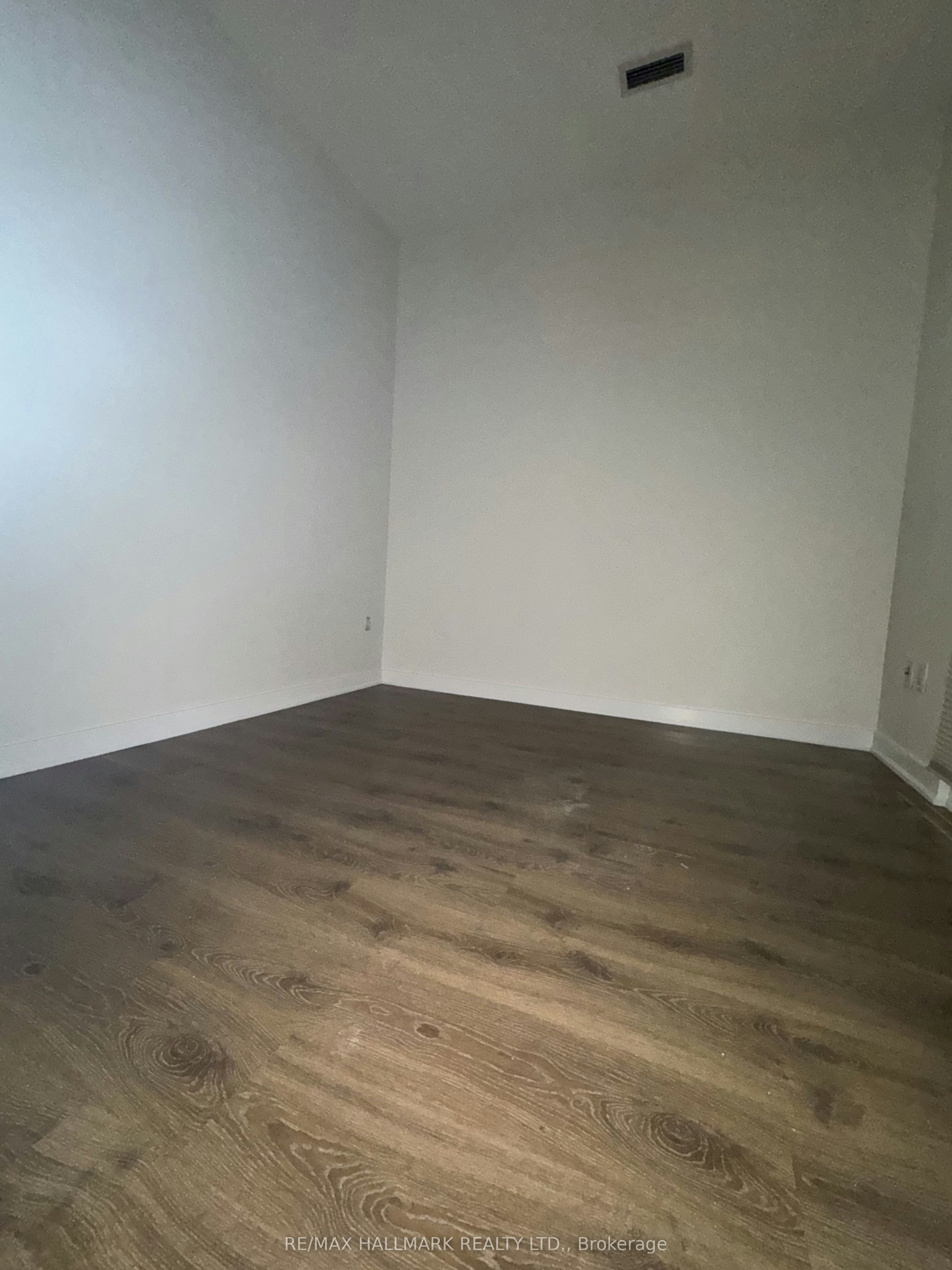 G19-33 Iceboat Terrace, Toronto, ON, M5A 4A5 - 6