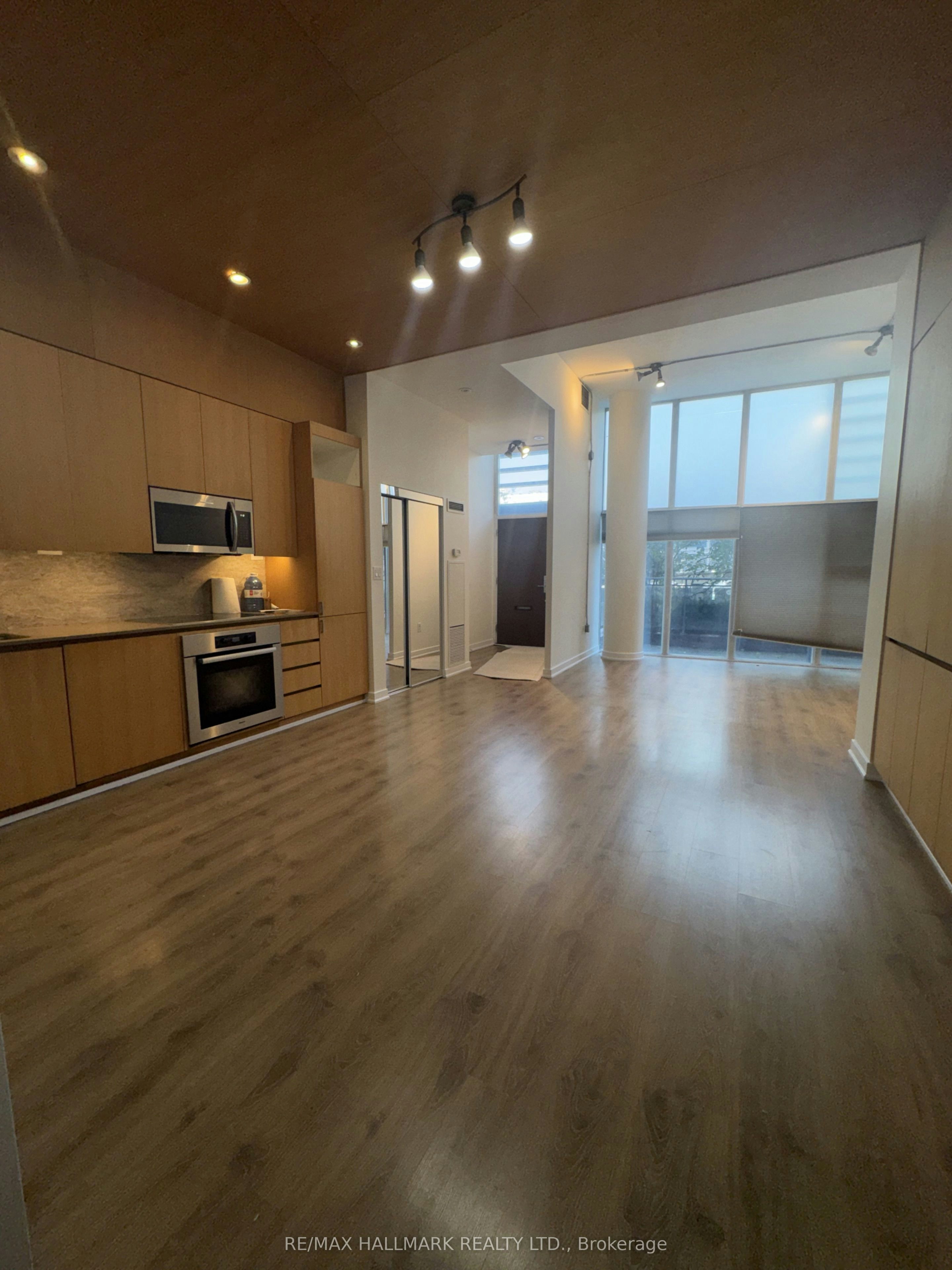 G19-33 Iceboat Terrace, Toronto, ON, M5A 4A5 - 8