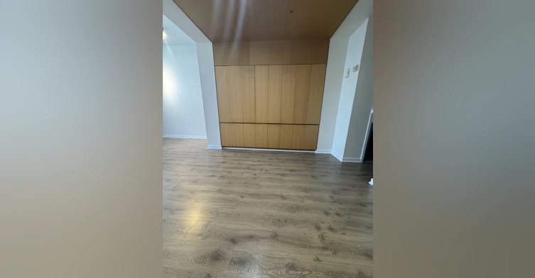G19-33 Iceboat Terrace, Toronto, ON, M5A 4A5 - 4