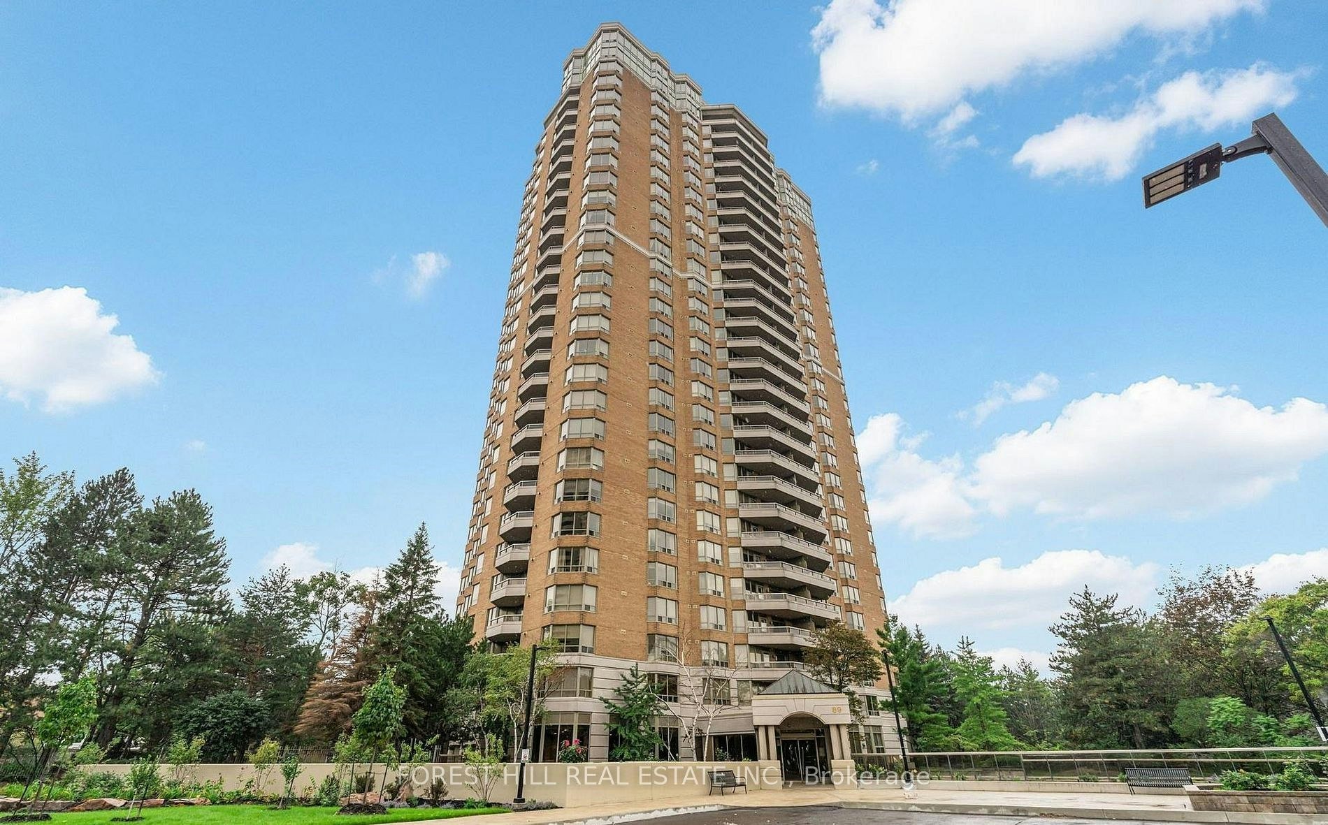 609-89 Skymark Drive, Toronto, ON, M2H 3S6