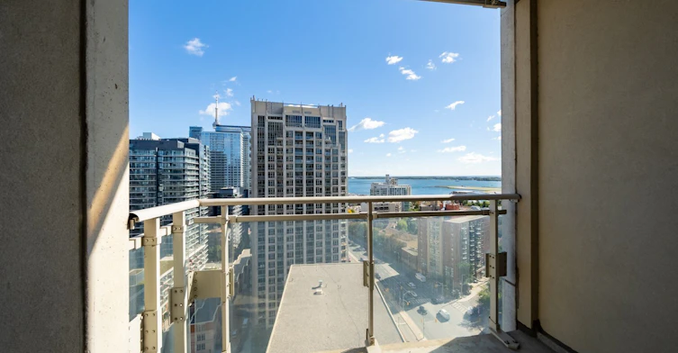 2103-628 Fleet Street, Toronto, ON, M5V 1A8 - 15
