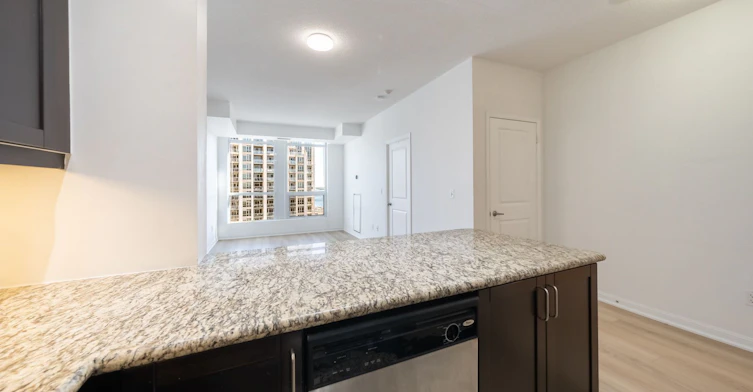 2103-628 Fleet Street, Toronto, ON, M5V 1A8 - 3