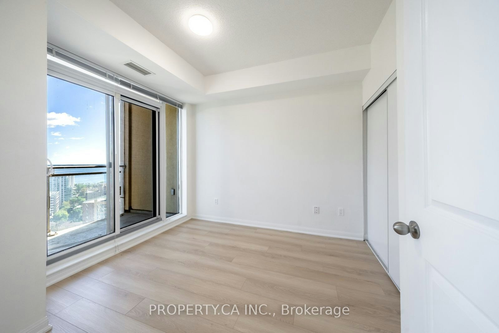 2103-628 Fleet Street, Toronto, ON, M5V 1A8 - 12
