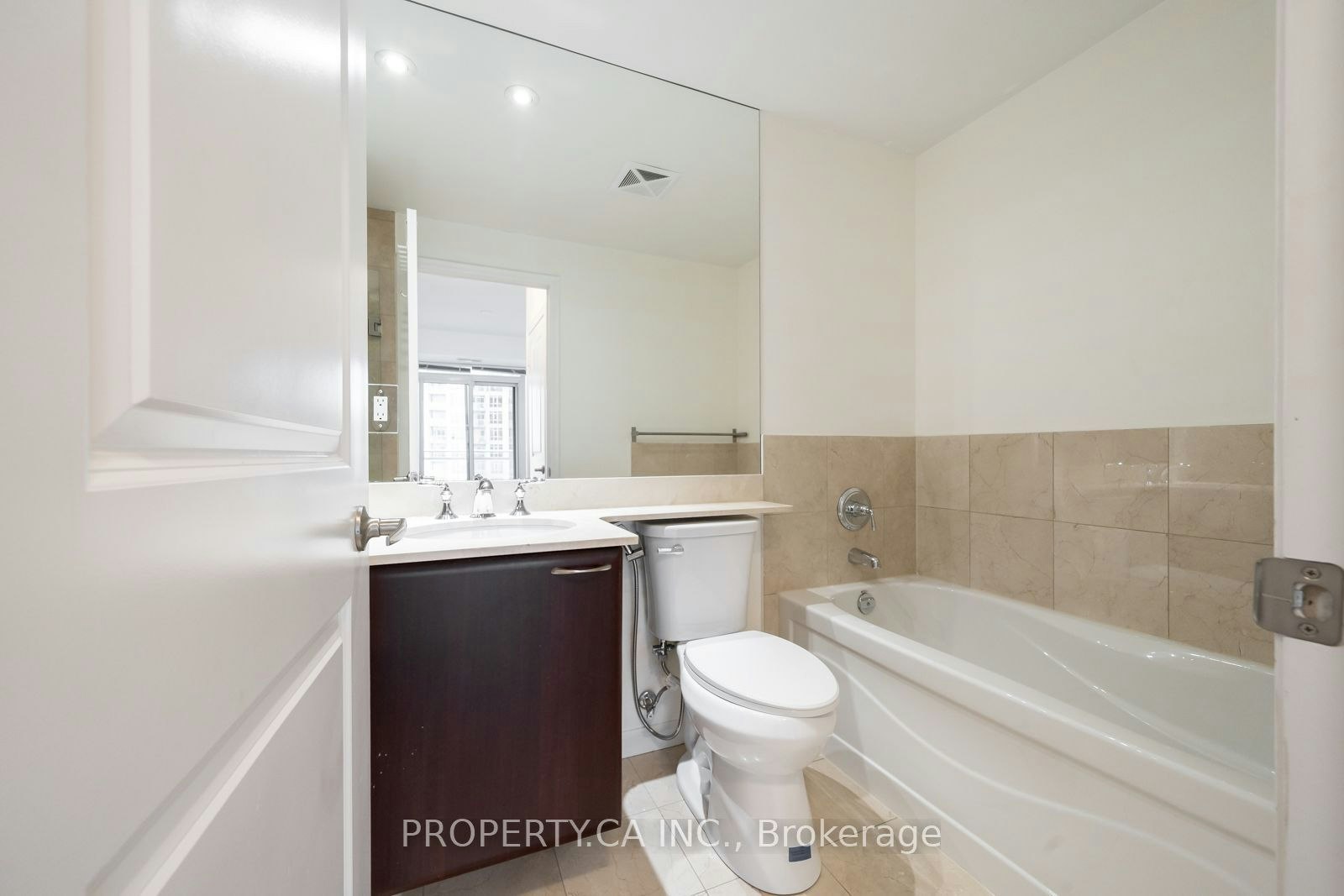 2103-628 Fleet Street, Toronto, ON, M5V 1A8 - 9