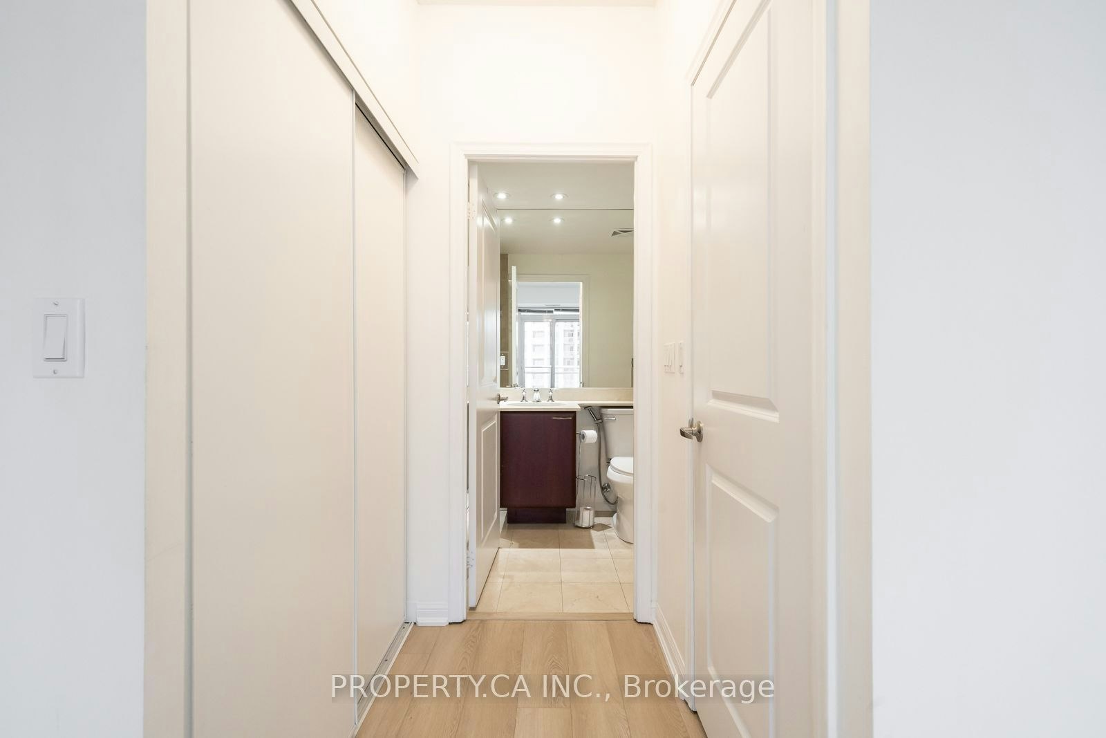 2103-628 Fleet Street, Toronto, ON, M5V 1A8 - 7