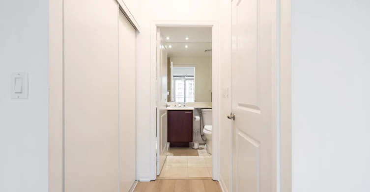 2103-628 Fleet Street, Toronto, ON, M5V 1A8 - 7