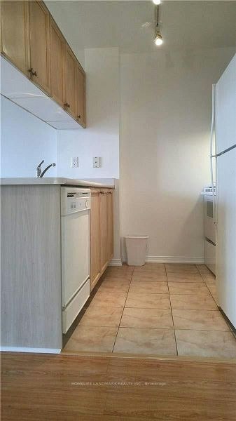 601-889 Bay Street, Toronto, ON, M5S 3K5 - 6
