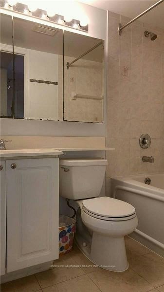 601-889 Bay Street, Toronto, ON, M5S 3K5 - 10