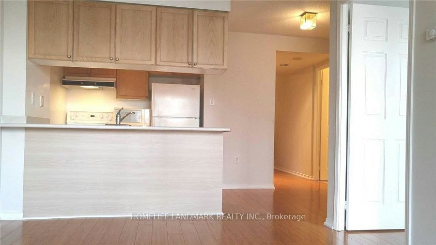 601-889 Bay Street, Toronto, ON, M5S 3K5 - 3