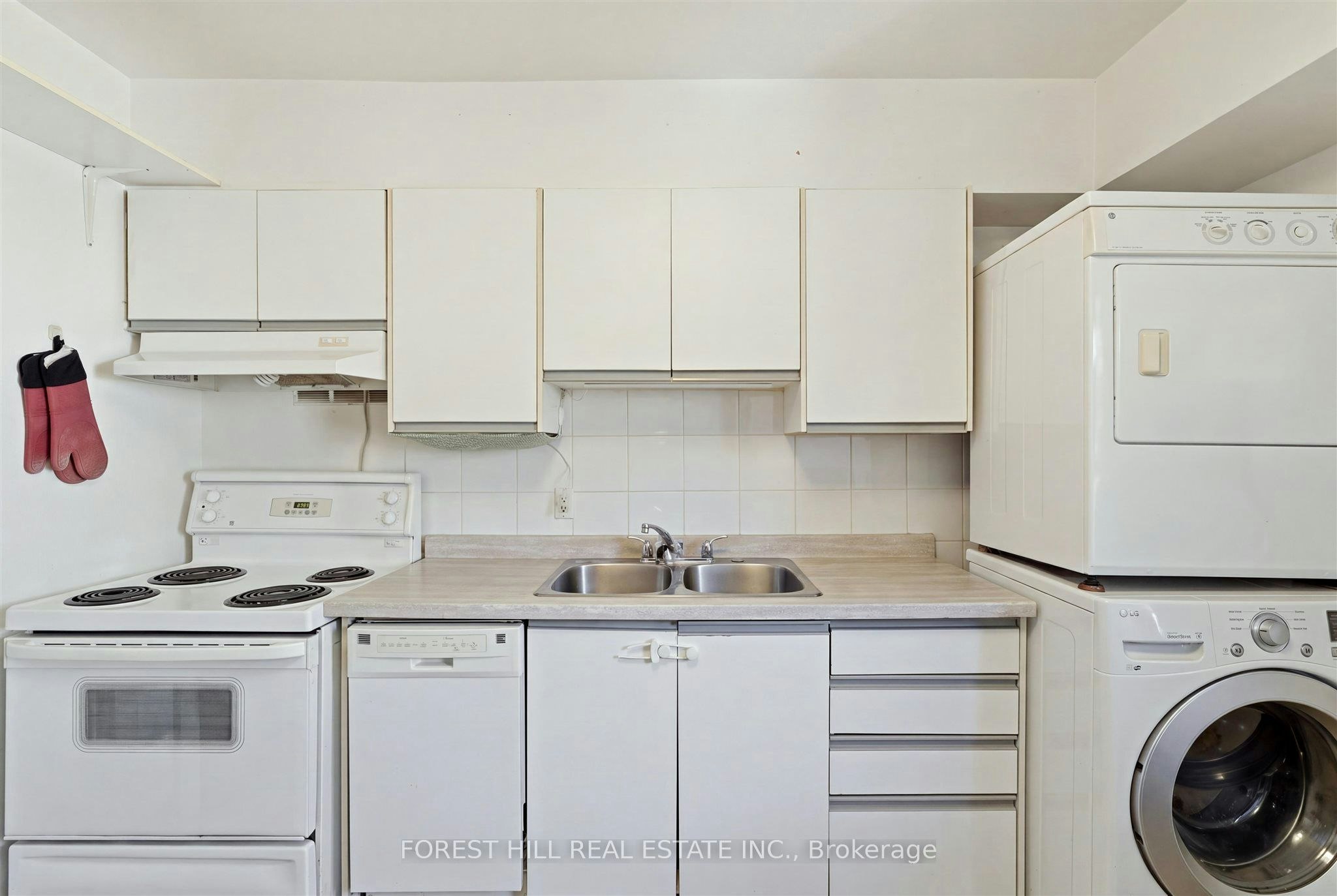 Unit A-1070 Avenue Road, Toronto, ON, M5N 2C9 - 17