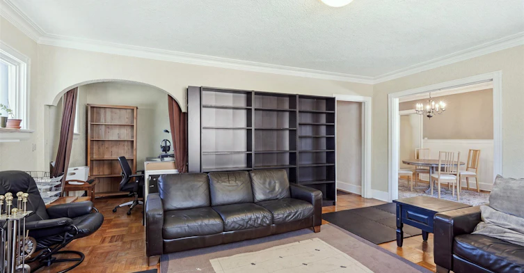 Unit A-1070 Avenue Road, Toronto, ON, M5N 2C9 - 11