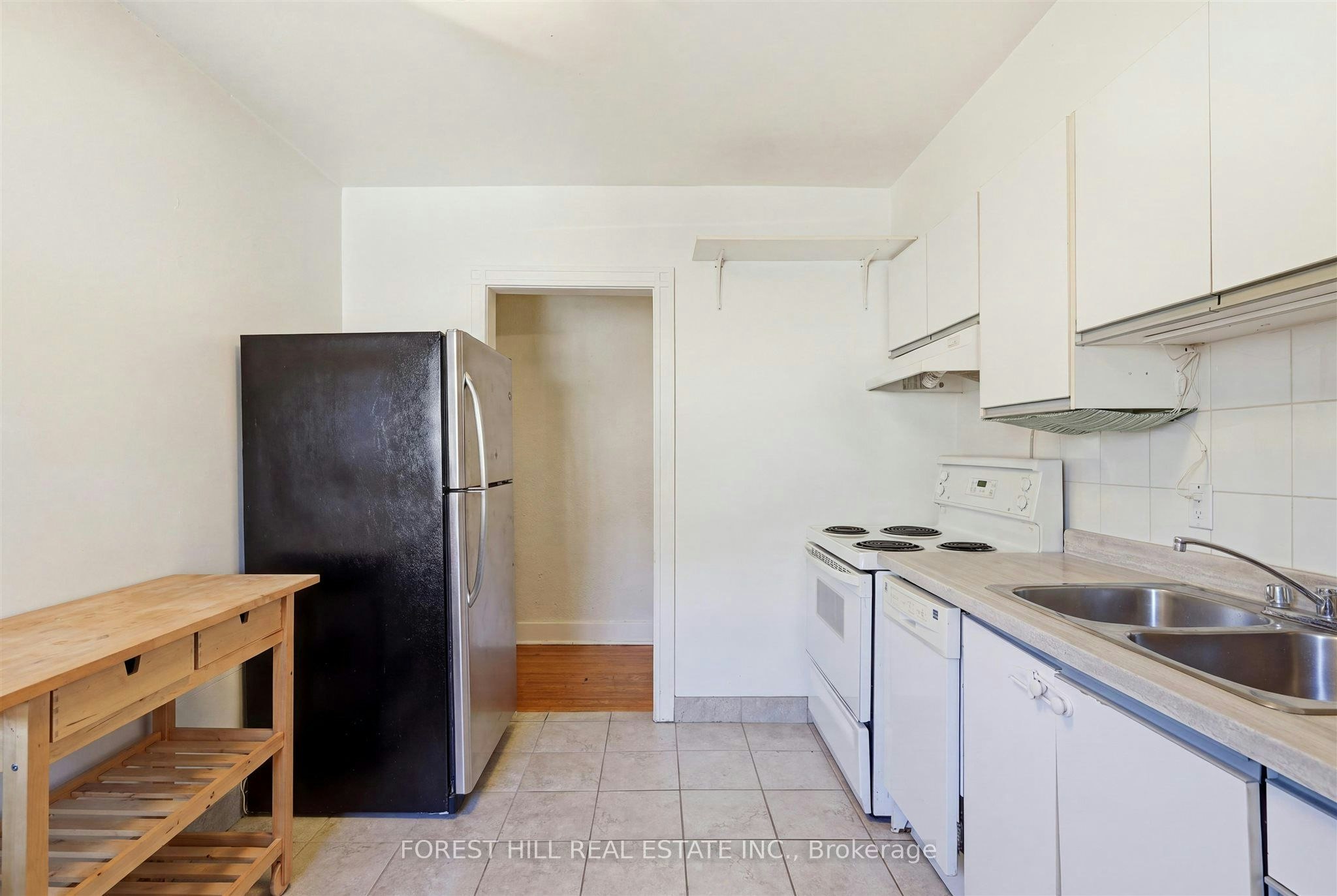 Unit A-1070 Avenue Road, Toronto, ON, M5N 2C9 - 18