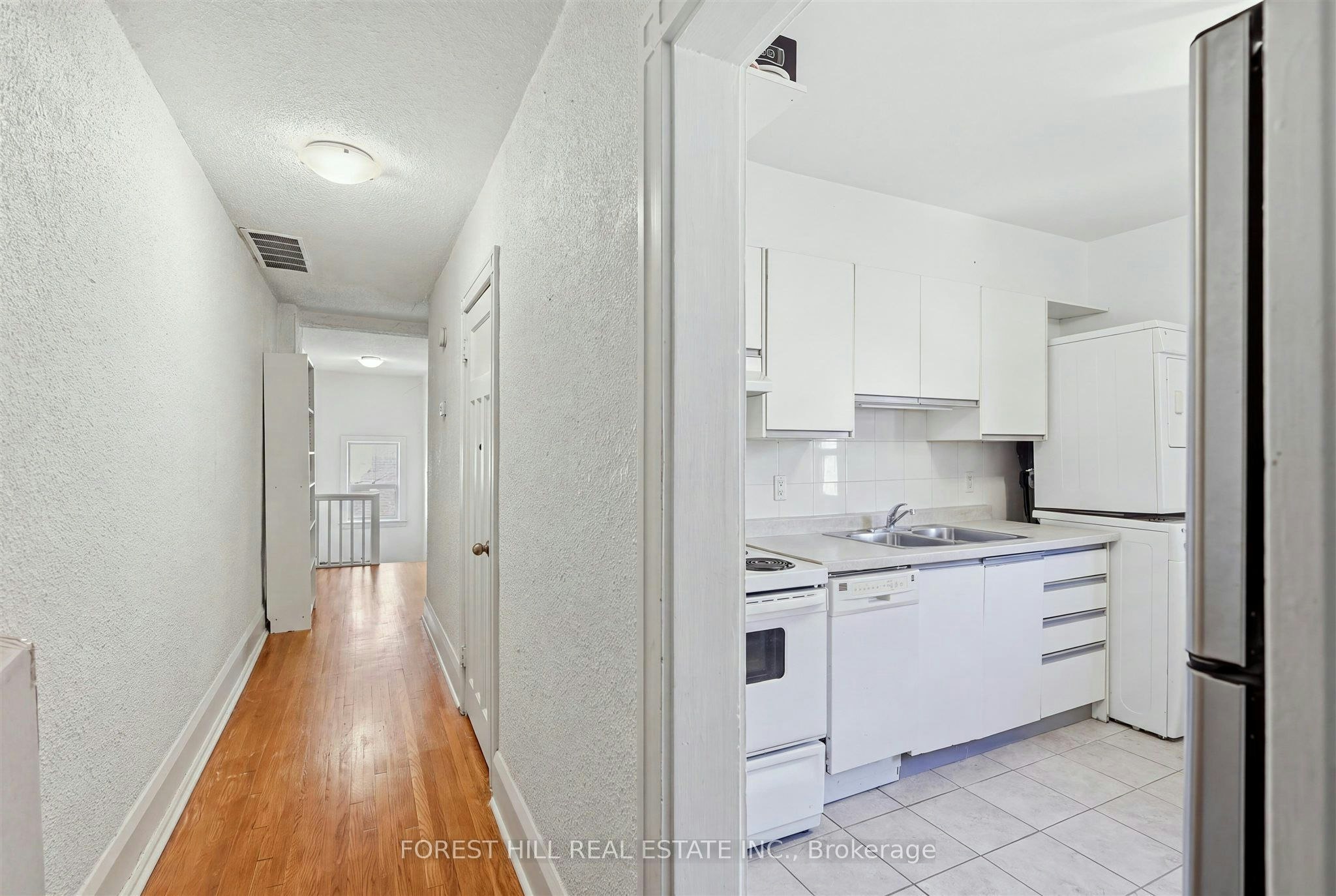 Unit A-1070 Avenue Road, Toronto, ON, M5N 2C9 - 15