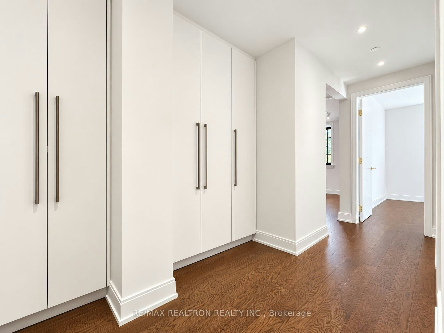 106-2 Clarendon Avenue, Toronto, ON, M4V 1H9 - 9