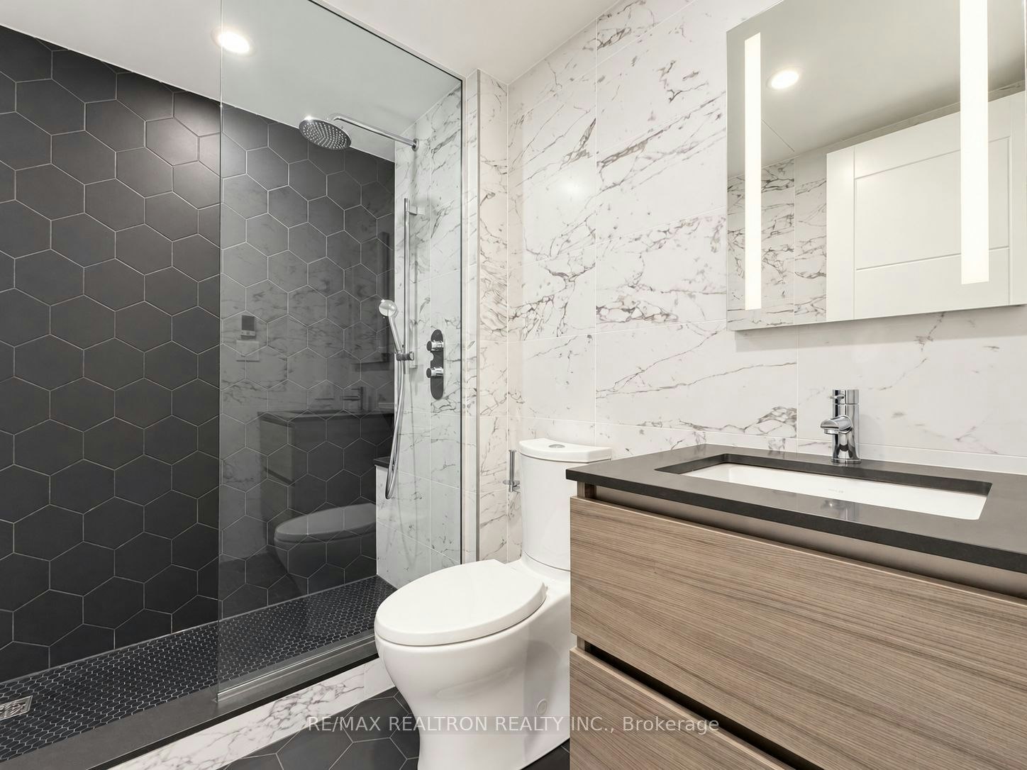 106-2 Clarendon Avenue, Toronto, ON, M4V 1H9 - 7