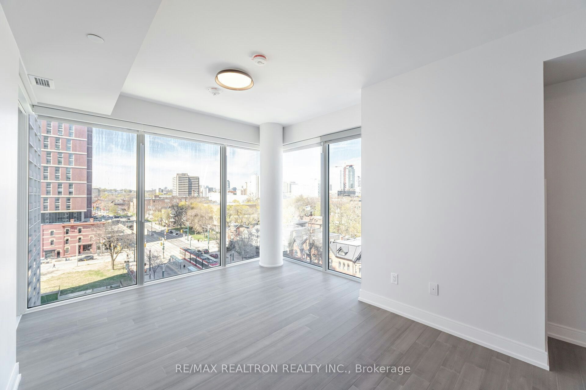 606-664 Spadina Avenue, Toronto, ON, M5S 2H7 - 3