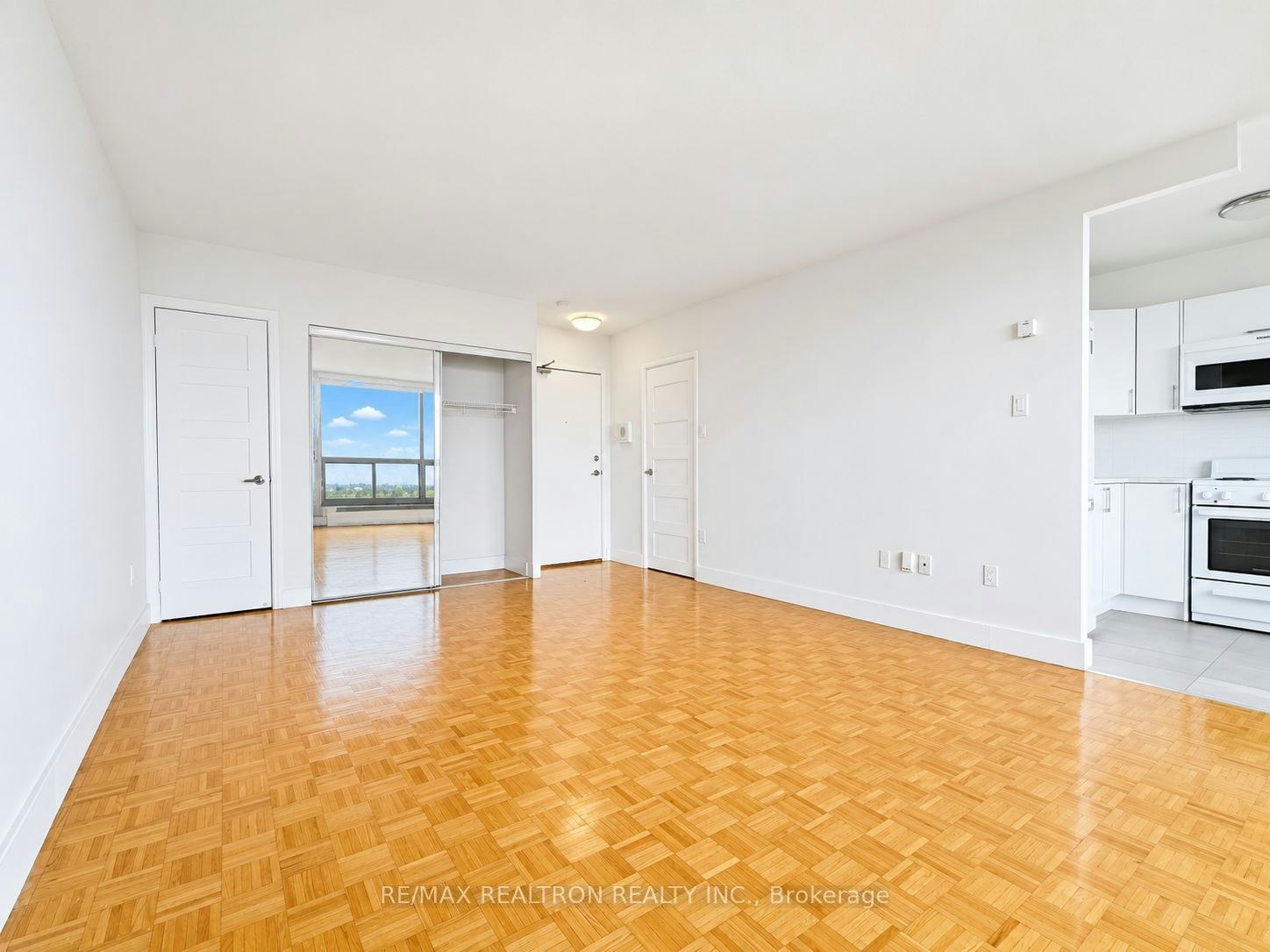 2414-666 Spadina Avenue, Toronto, ON, M5S 2H8 - 5